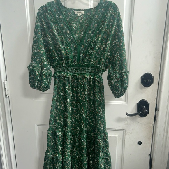 Max Studio Dresses & Skirts - Max Studio Green Sundress with Bishop Sleeves